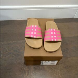 Pink/tan Burberry slides